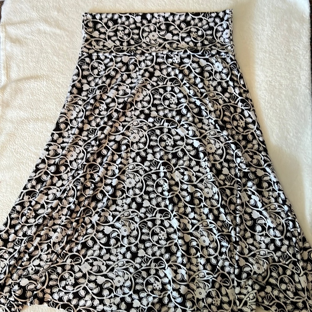 LuLaRoe Azure Skirt